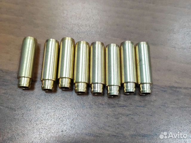 Комплект направляющих впускного клапана