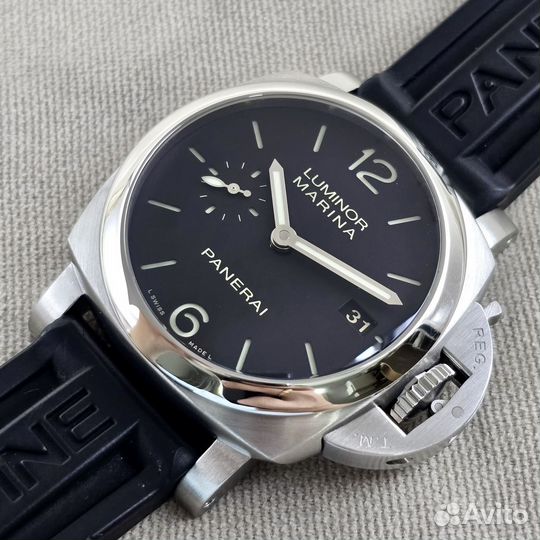 Panerai Luminor Marina 42 mm