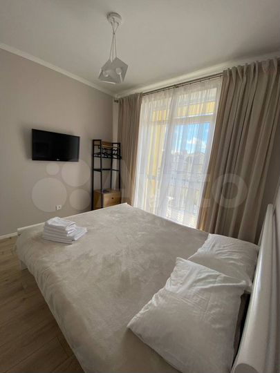 2-к. квартира, 54 м², 2/4 эт.