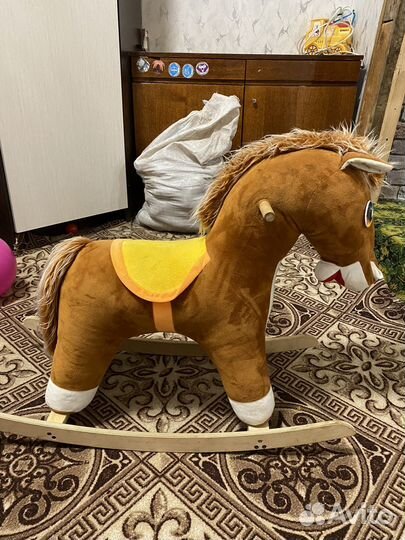 Детская качалка лошадь