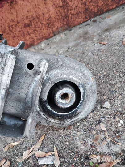 Задний подрамник Мерседес w211