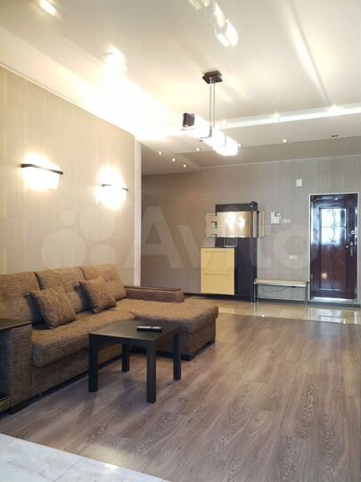 2-к. квартира, 70 м², 5/5 эт.