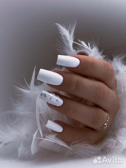 Маникюр педикюр укрепление гелем коррекция