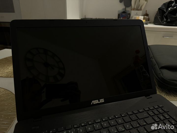 Ноутбук asus F751L