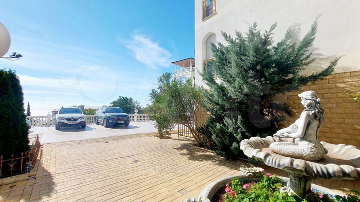 2-к. квартира, 52 м², 2/6 эт.