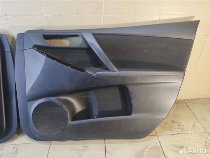 Обшивки дверей комплект Mazda 3 (BL) 2013