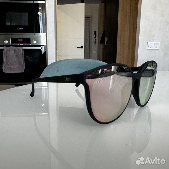 Солнцезащитные очки Dior