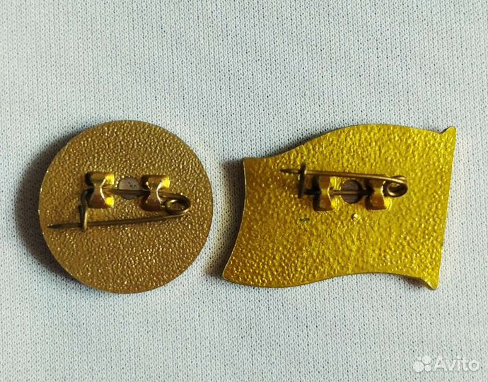 Знаки и значки СССР. Цены в описании