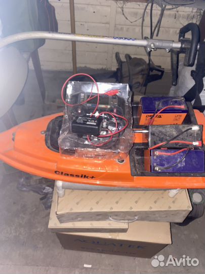 Прикормочный кораблик