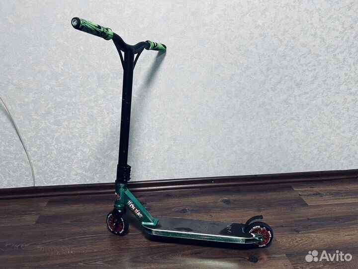 Трюковой самокат