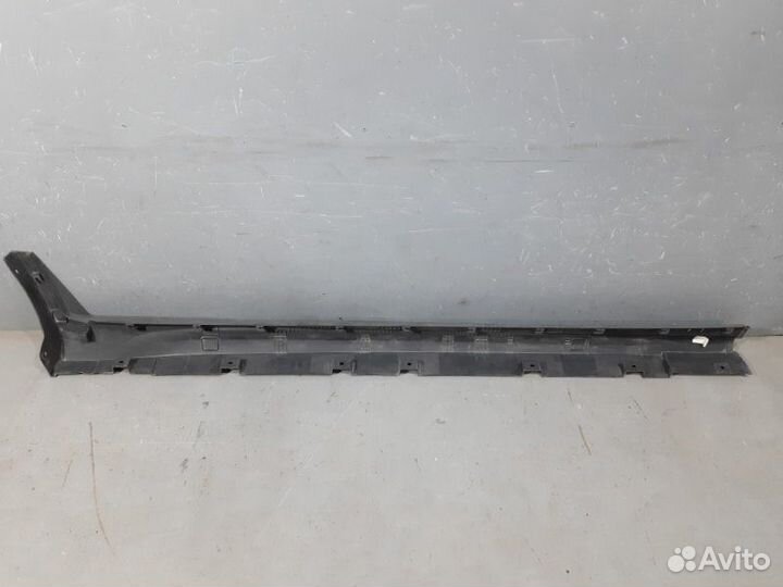 Накладка на порог (наружная) Geely Atlas