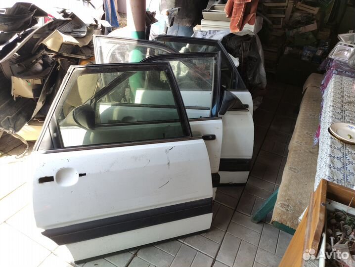 Двери на audi 100 С3