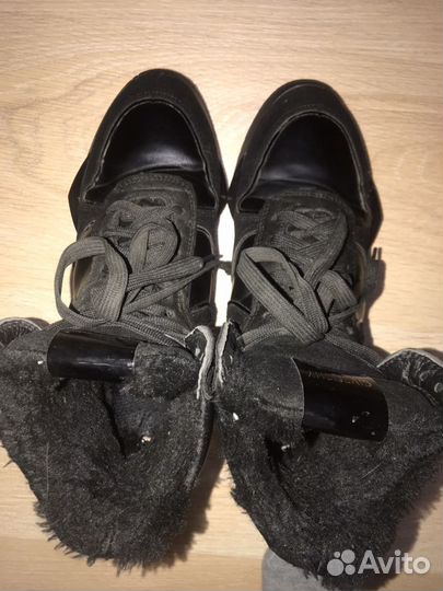 Утеплённые ботинки-кроссовки 38р