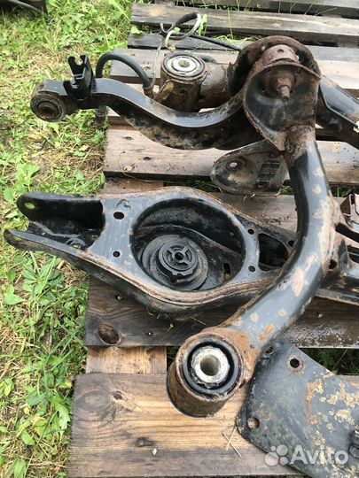 Задний подрамник Passat B6