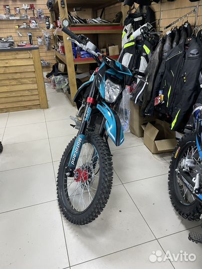 Мотолэнд CRF 250