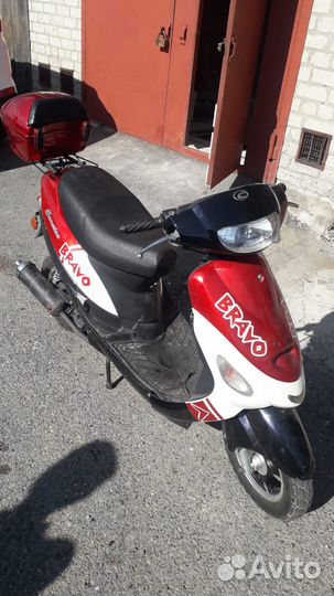 Скутер, мопед