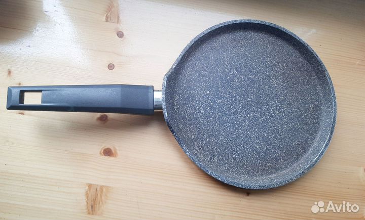 Сковорода блинная 24 см