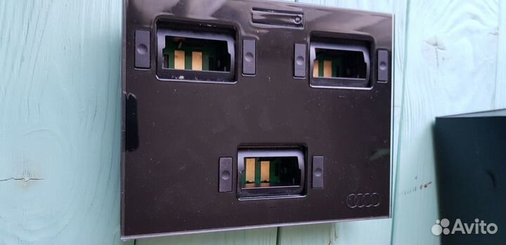 Универсальная зарядка