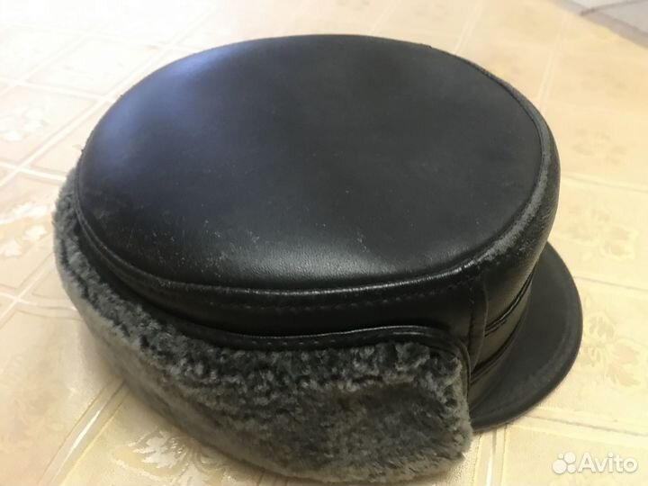Мужская кожаная кепка