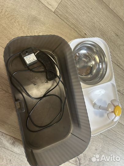 Фонтан поилка для кошек