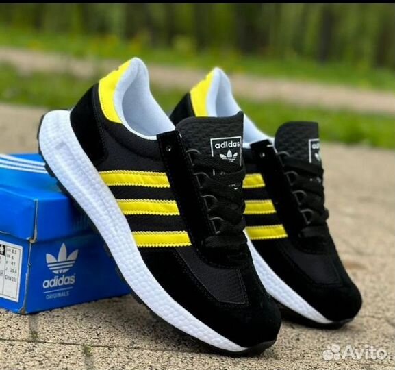 Кроссовки adidas retropy e5