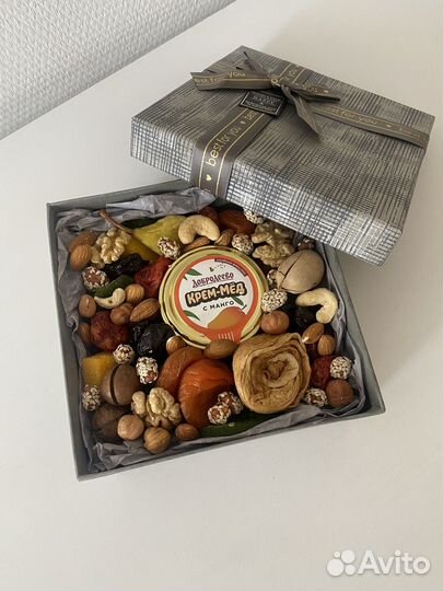 Подарочные композиции из сухофруктов