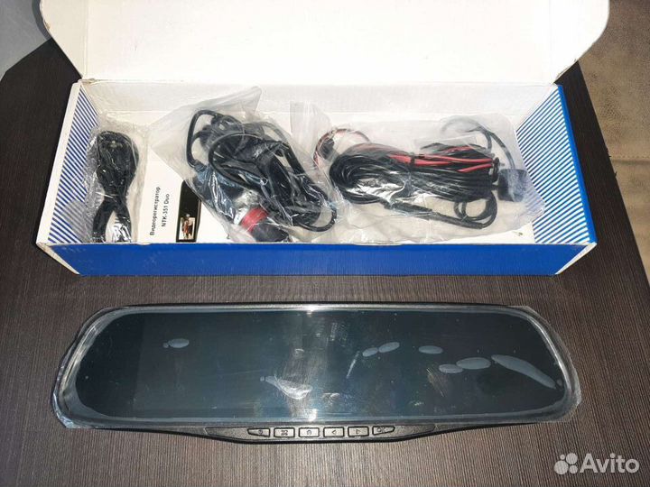 Регистратор-зеркало SilverStone NTK-351, 2камеры