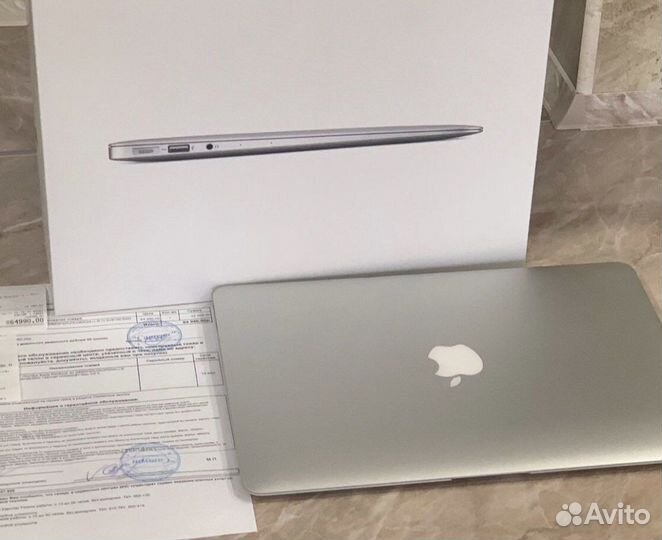 Macbook air 13 (i5, 8gb озу, 128gb ssd)