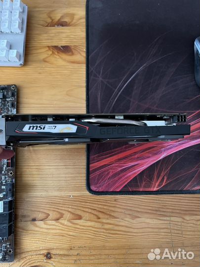 Материнская плата с процессором и видеокартой