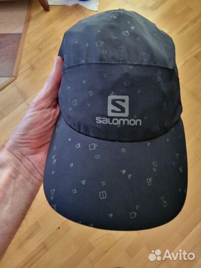 Кепка Salomon reflektive cap и футболка salomon