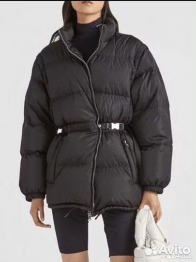 Пуховик Prada женский