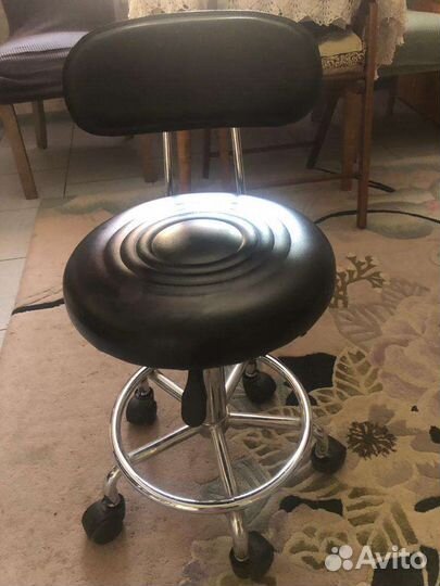Стул для мастера педикюра бу