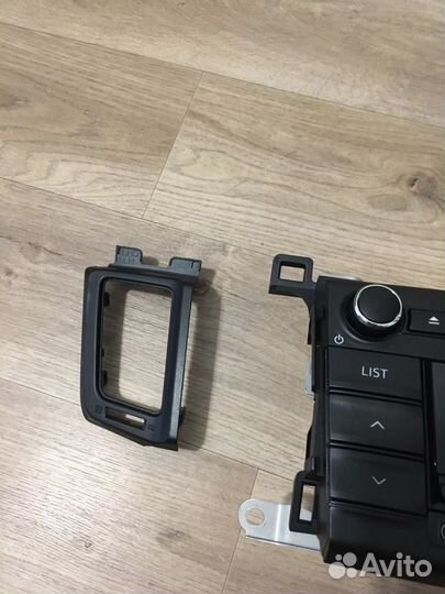 Заводская магнитола Toyota RAV 4 2018