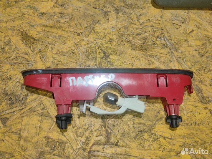 Стоп-сигнал Peugeot Partner B9 DV6 2012