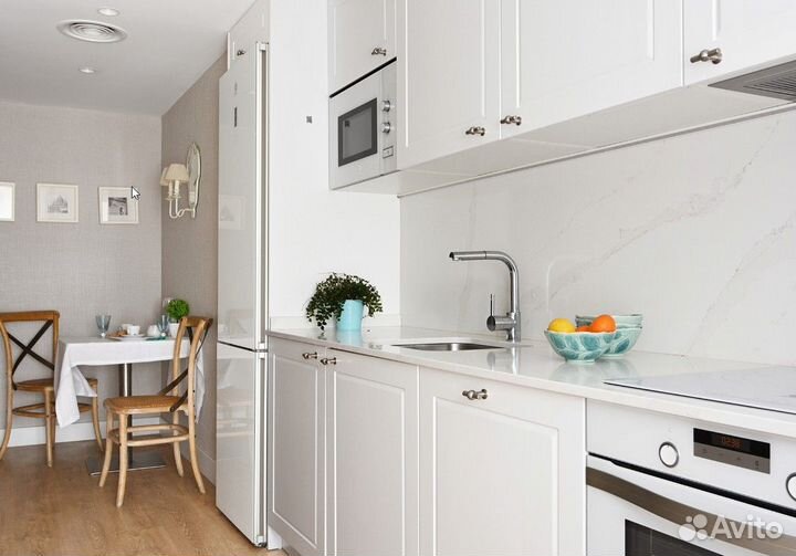 Кухня прямая белая