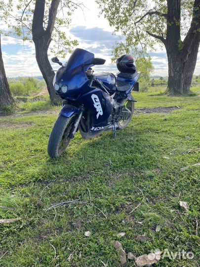 Honda CBR 400 RR