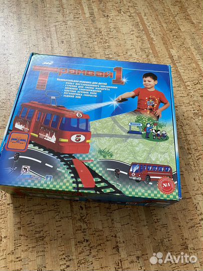 Радиоуправляемая игрушка - трамвай