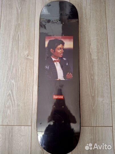 Скейтборд supreme