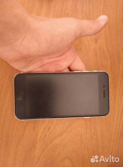 iPhone se 64gb 2020