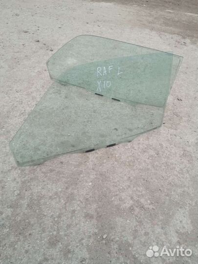 Toyota RAV4 xa10 передние дверные стёкла