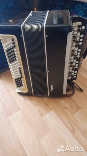 Баян