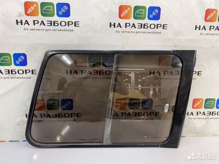 Форточка в крыло задняя правая Mitsubishi Pajero