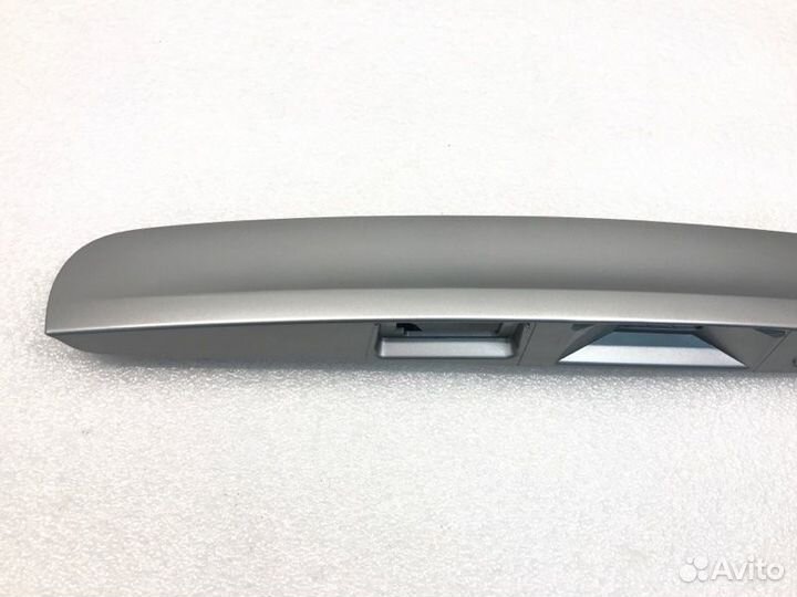 Накладка двери багажника Nissan Qashqai 1.6 2009