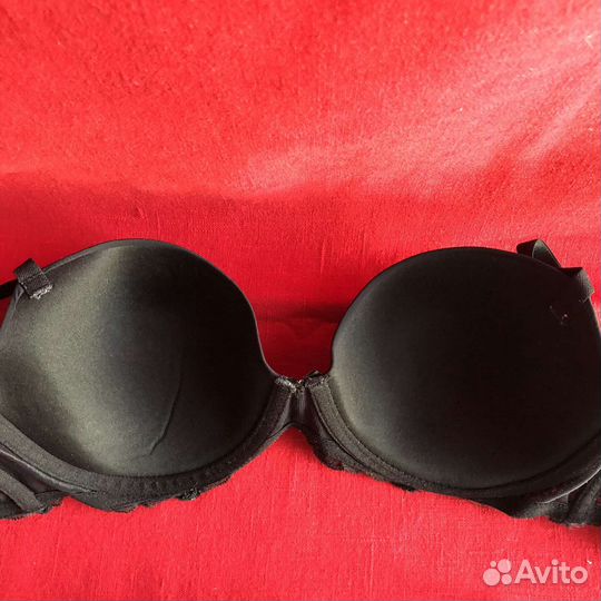 Бюстгальтер черный 70В с формованными чашками