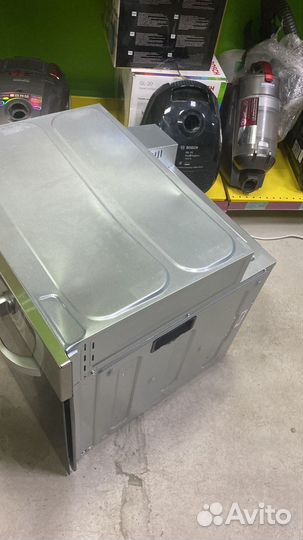 Электрический духовой шкаф comfee CBO300X