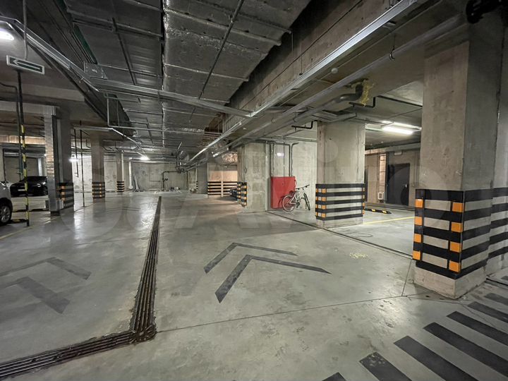 Машиноместо, 17 м²