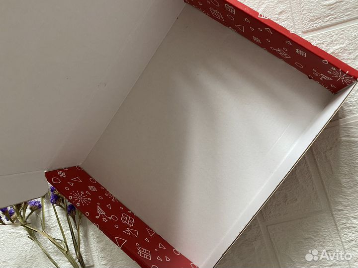 Подарочная коробка оригинальная