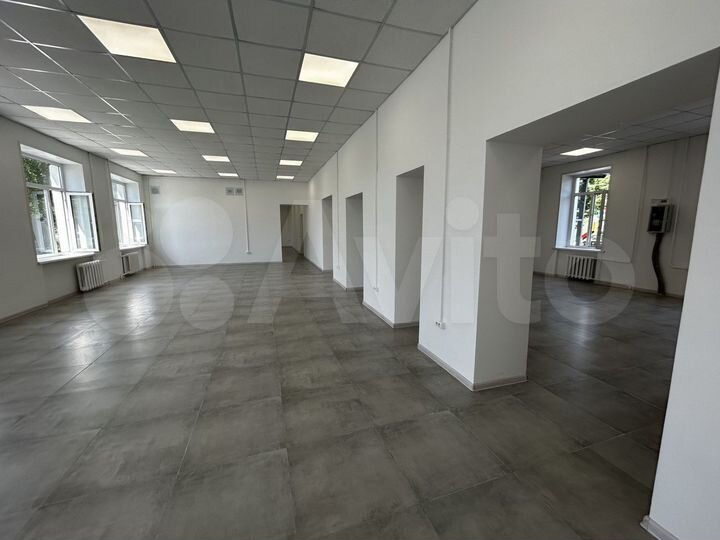 Торговая площадь, 90 м²