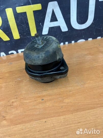 Подушка двигателя Kia Mohave 1 D6EB 2008-2019