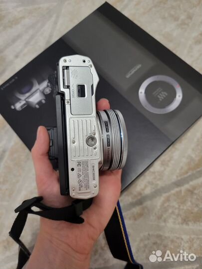 Фотоаппарат Olympus OM-D E-M10 Mark II